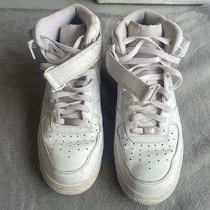 Preowned white air force 1 high tops